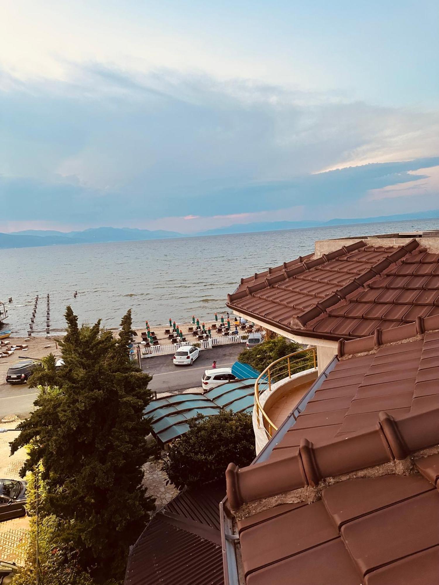 Hotel Saint Marena Pogradec Exterior photo