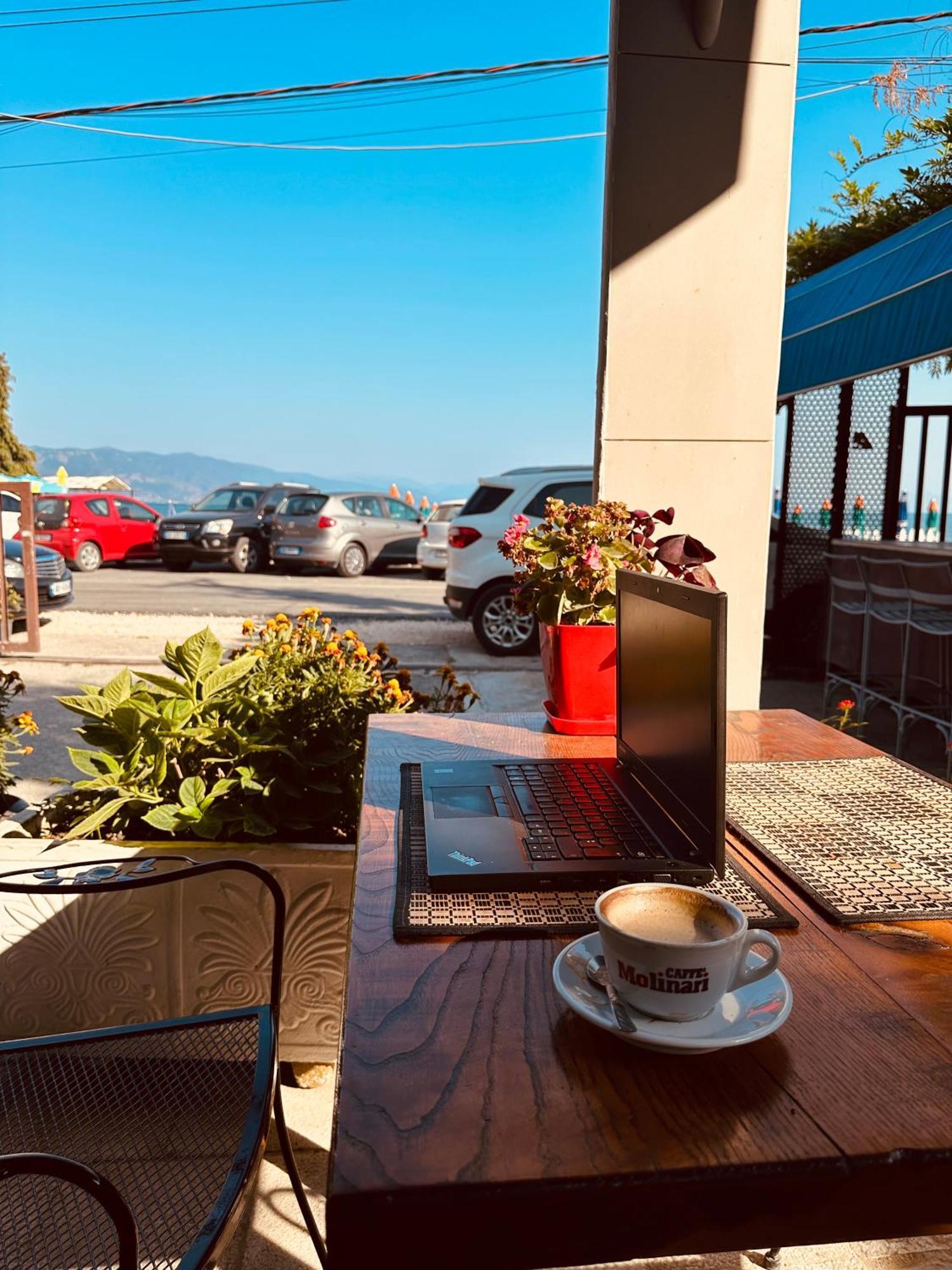 Hotel Saint Marena Pogradec Exterior photo