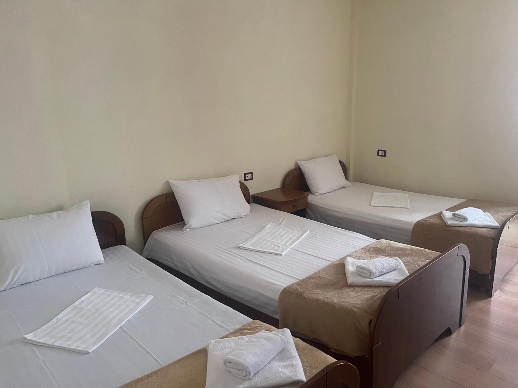 Hotel Saint Marena Pogradec Exterior photo